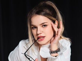 cam slut video chat KellyHayden