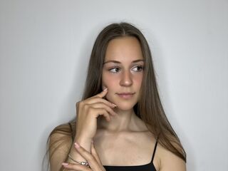 camslut spreading pussy LarissaRodina