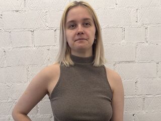 nude camgirl pic LatrishaSoprych