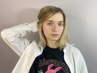 live sex webcam LinnieBlackner