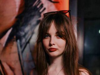 chat room live webcam LisaDrake