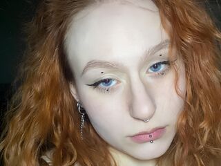 naughty cam girl masturbating with dildo LoiseLevitan