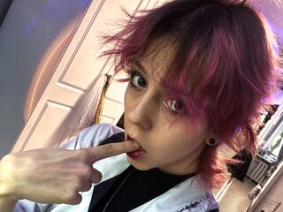 naked girl with live cam masturbating LorenzaSample