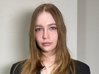 nude webcam girl LoriaStepney