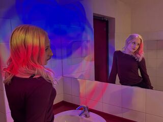 camslut topless LucilleWiste