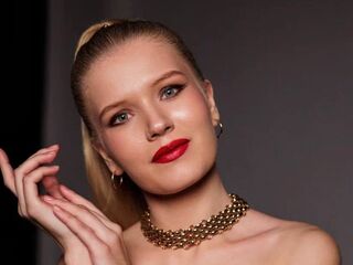 naked girl with webcam masturbating with vibrator MarkHarkrider