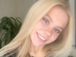 camgirl fingering wet pussy MarlenaBalceiro