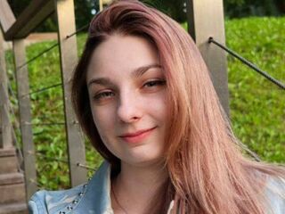 hot webcam slut MaryaSerrin