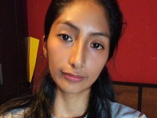 streaming live webcam MayraBravo