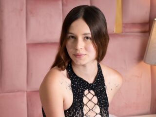 camslut masturbating MellanieCollins
