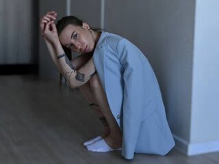 free webcam chat MirnaLatourette