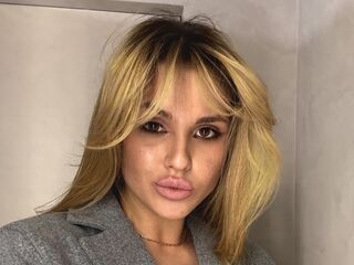 voyeur cam NayaMorel