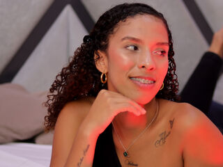 cam girl fingering NicoleBakker