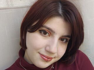 webcamgirl chat room OrianaSecret