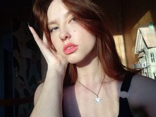 naked girl with webcam masturbating with vibrator RamonaKelly