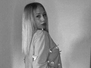 hot naked webcamgirl RicardaBlechman