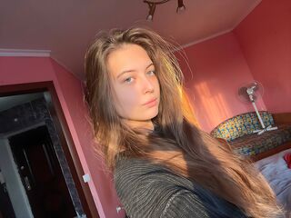 camslut naked RosaWalkiry