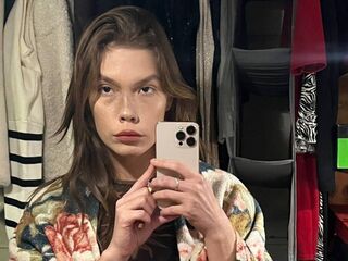 strip show RubyRedkis