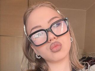 chatrubate cam girl picture SaraBaier