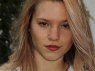 naked camgirl ShawnCejka