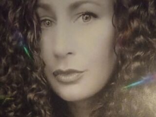 naked girl with webcam fingering pussy SueRing