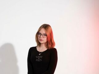 live sex webcam video SuzanGoldstein