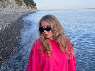 topless webcam girl TaraRidec