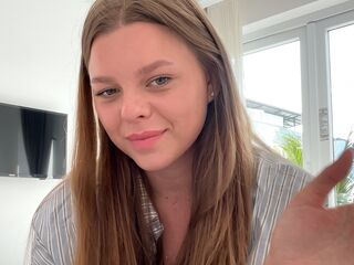 hot cam girl masturbating with dildo TeneshaQuinerly