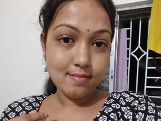 naughty camgirl fingering shaved pussy TrishaSaha