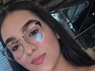 camgirl masturbating with dildo ValentinaSparks