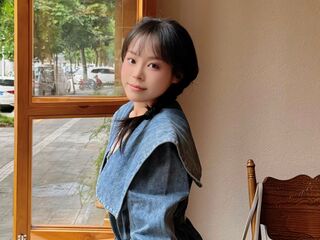 hot cam girl masturbating with vibrator YukiAidan